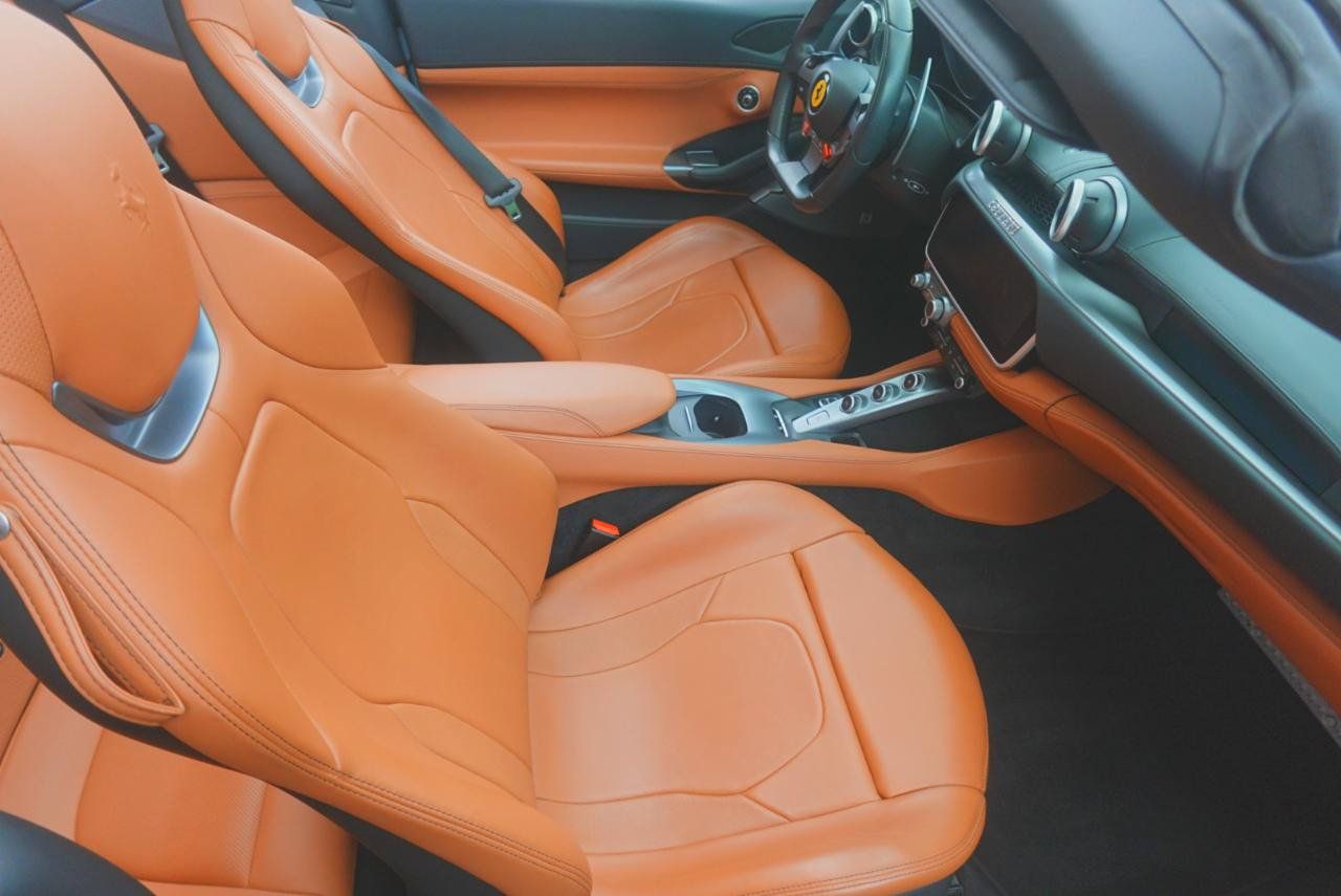 Used 2019 Ferrari Portofino RWD image 11