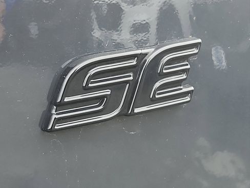 Used 2023 Toyota Corolla SE w/ Carpet Mat Package (TMS) image 32