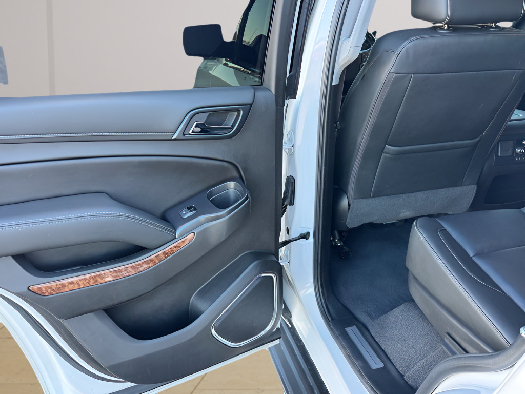 Used 2019 Chevrolet Tahoe Premier AWD/4WD image 34