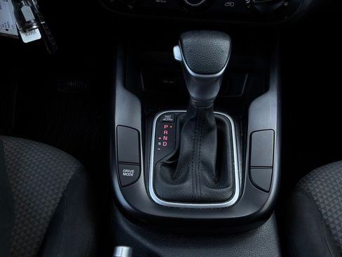 Used 2020 Kia Soul LX FWD image 22