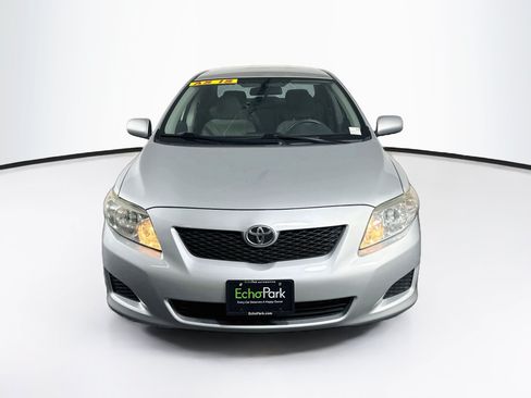 Used 2009 Toyota Corolla LE FWD image 2