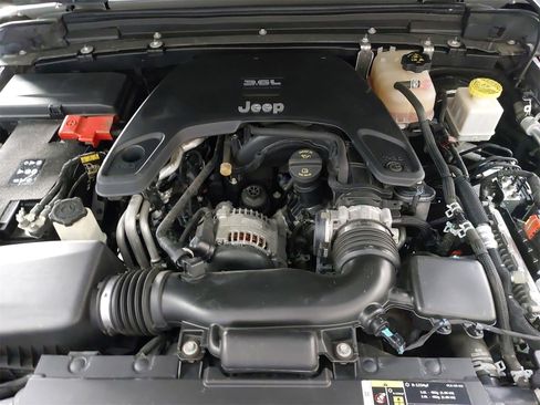 Used 2020 Jeep Gladiator Overland image 36