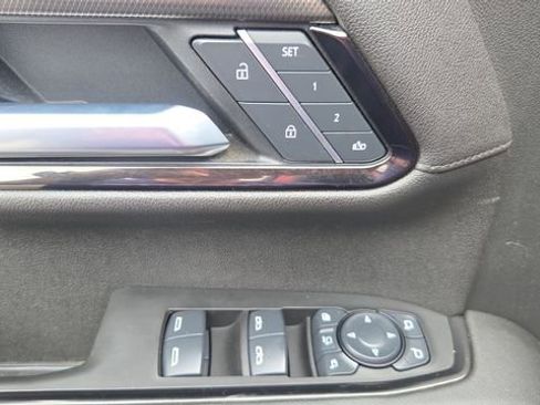 Used 2025 GMC Sierra 2500 AT4 w/ Technology Package image 35