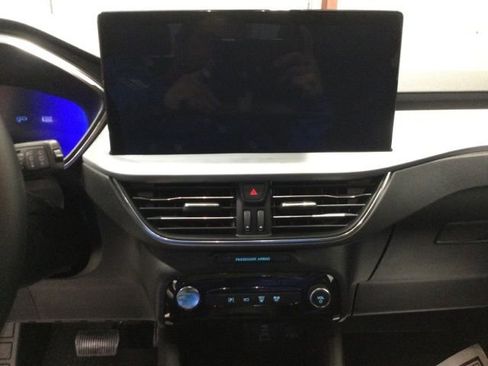 New 2026 Ford Escape Platinum w/ Premium Technology Package image 25