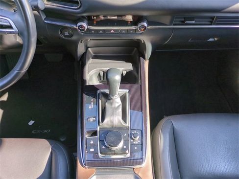 Used 2022 MAZDA CX-30 AWD 2.5 S w/ Premium Package image 18