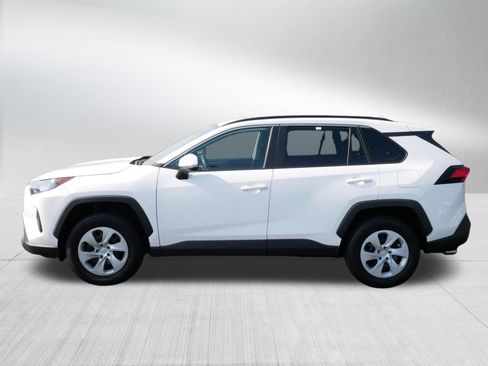 Certified 2021 Toyota RAV4 LE AWD/4WD image 4