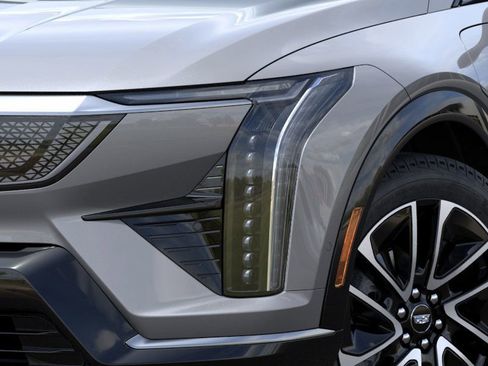 New 2026 Cadillac Optiq Sport 2 image 43