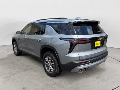 Certified 2026 Chevrolet Traverse LT AWD/4WD image 3
