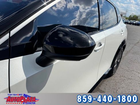 Used 2024 Nissan Ariya FWD image 14