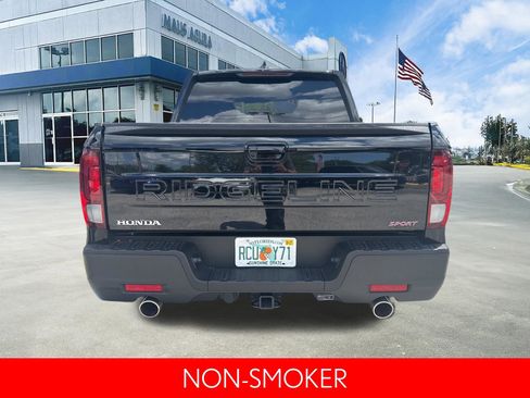 Used 2025 Honda Ridgeline Sport image 6