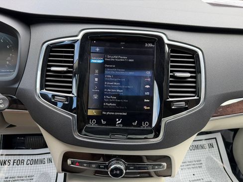 Used 2017 Volvo XC90 T6 Momentum w/ Vision Package AWD/4WD image 18