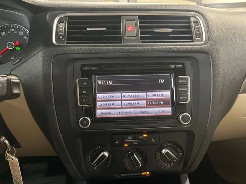 Used 2014 Volkswagen Jetta TDI FWD image 41