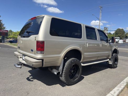 Used 2005 Ford Excursion Limited AWD/4WD image 6