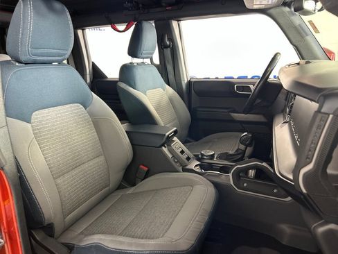 Used 2022 Ford Bronco Outer Banks AWD/4WD image 19