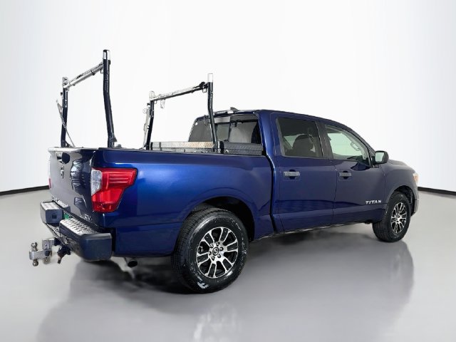 Used 2022 Nissan Titan SV RWD image 10