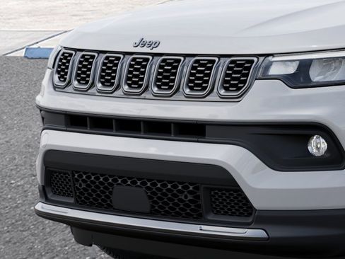 New 2026 Jeep Compass Latitude image 11
