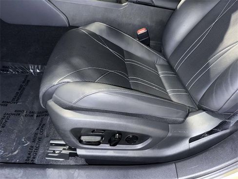 Used 2025 Lexus ES 350 Luxury w/ Technology Package image 3