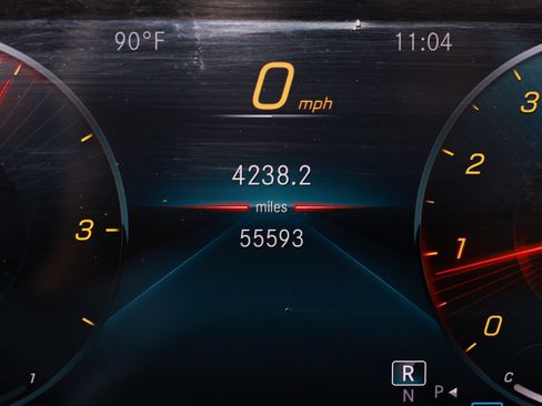 Used 2021 Mercedes-Benz CLA 250 w/ AMG Line image 56