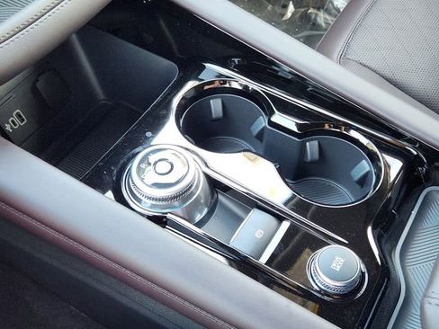 New 2026 Ford Explorer Platinum image 19