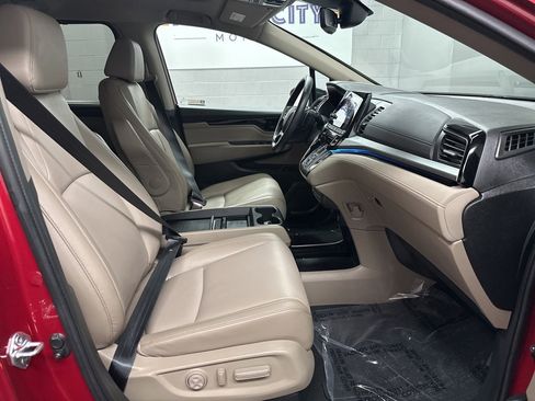 Used 2024 Honda Odyssey Touring image 21