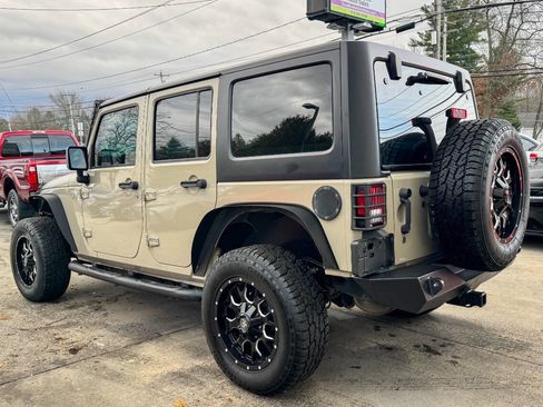 Used 2017 Jeep Wrangler Unlimited Sport w/ Connectivity Group image 5