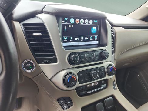 Used 2020 GMC Yukon SLT w/ Premium Edition image 11