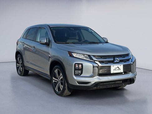 Used 2025 Mitsubishi Outlander Sport LE AWD/4WD image 9