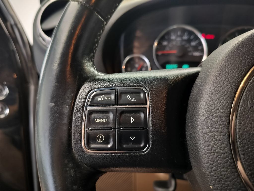 Used 2015 Jeep Wrangler Sahara w/ Connectivity Group AWD/4WD image 13