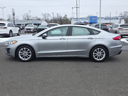 Used 2020 Ford Fusion SE image 12