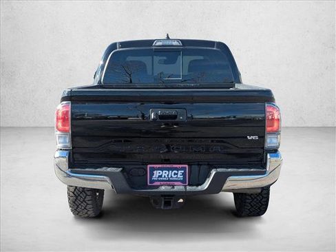 Used 2023 Toyota Tacoma TRD Off-Road image 6