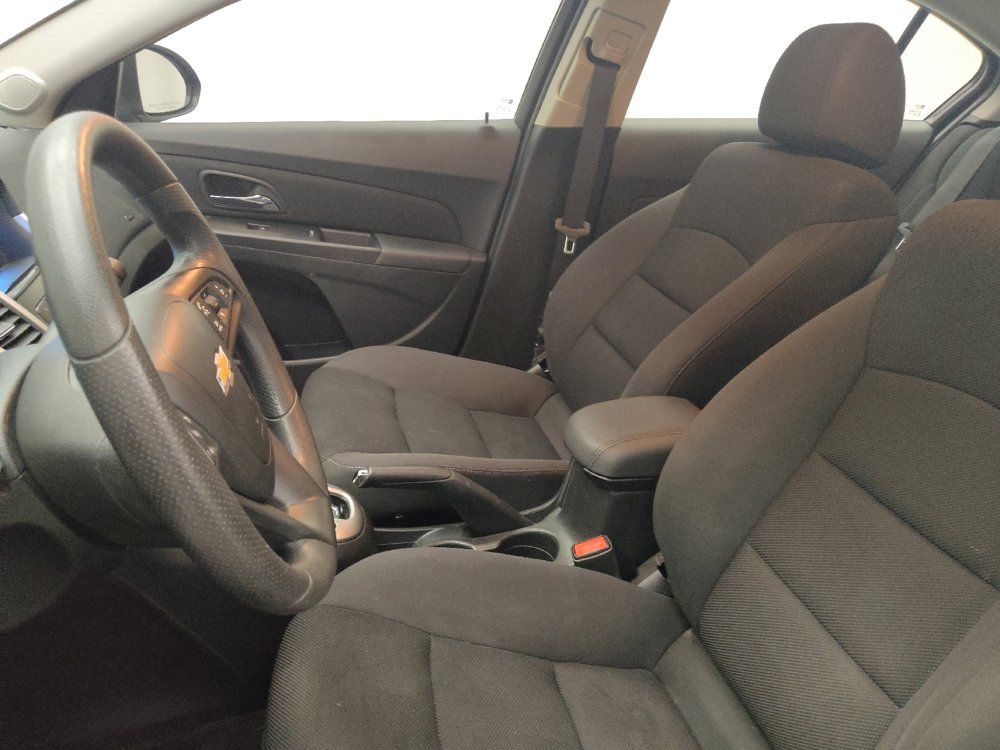 Used 2015 Chevrolet Cruze LT FWD image 17