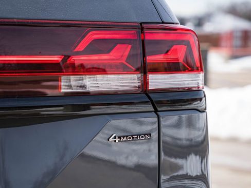 New 2026 Volkswagen Atlas Peak Edition image 6