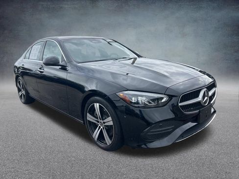 Used 2025 Mercedes-Benz C 300 4MATIC Sedan image 2
