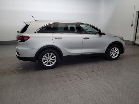 Used 2019 Kia Sorento AWD V6 image 10