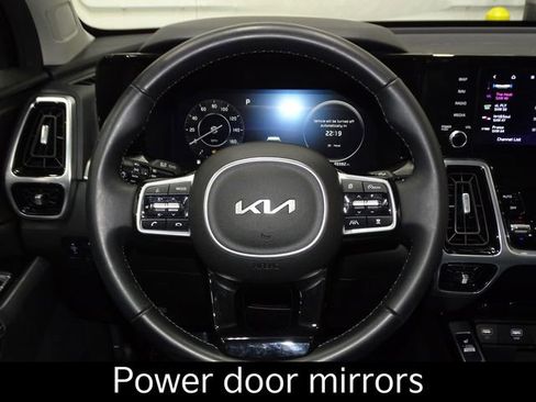 Certified 2023 Kia Sorento SX image 27