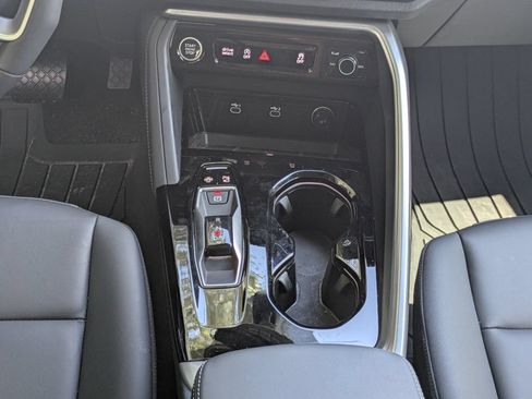 Used 2025 Audi Q5 Premium Plus AWD/4WD image 33