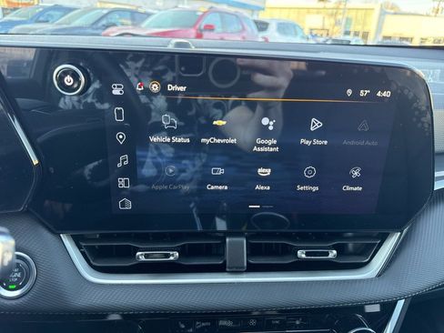 Used 2025 Chevrolet Equinox LT w/ Convenience Package II image 23