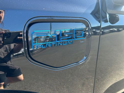 Used 2024 Ford F150 Lightning Platinum AWD/4WD image 34