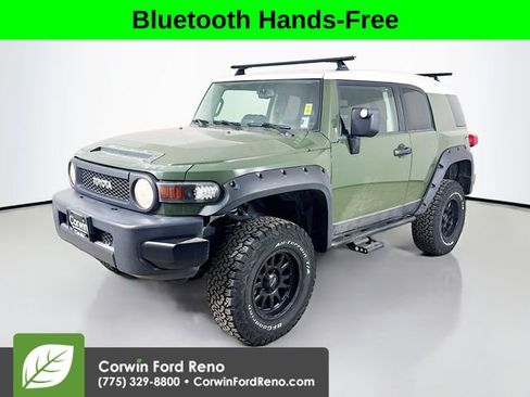 Used 2010 Toyota FJ Cruiser 4WD image 3