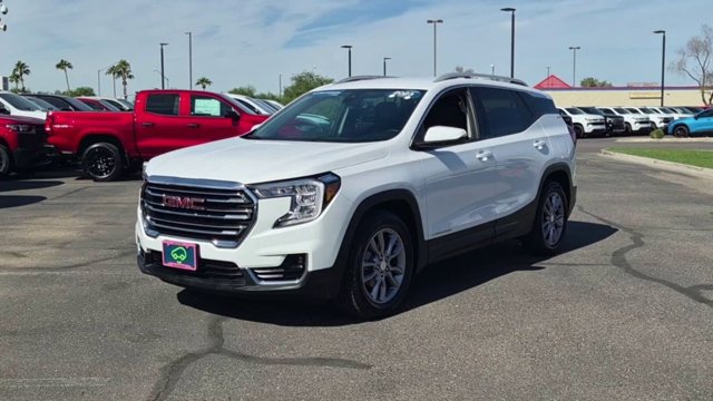 Certified 2023 GMC Terrain SLT FWD image 4