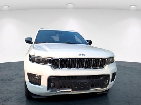 Used 2023 Jeep Grand Cherokee Overland AWD/4WD image 7