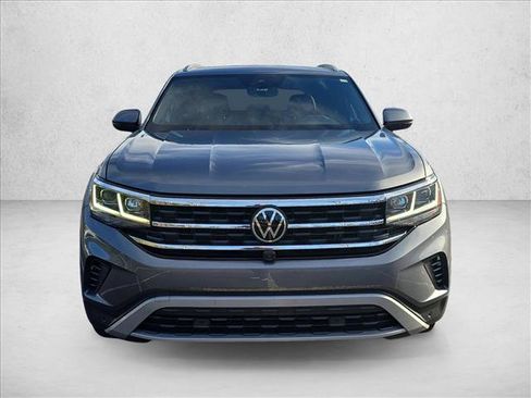 Used 2021 Volkswagen Atlas Cross Sport SEL Premium image 2