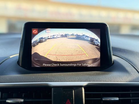Used 2017 MAZDA MAZDA3 Sport w/ Preferred Equipment Package FWD image 24