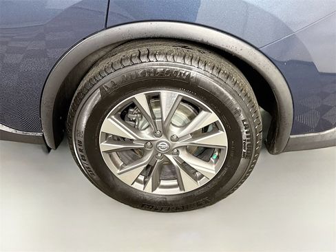 Used 2017 Nissan Murano SV image 33