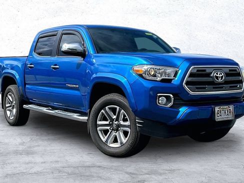 Used 2017 Toyota Tacoma Limited RWD image 11