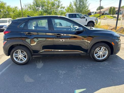 Used 2023 Hyundai Kona SE w/ Cargo Package AWD/4WD image 4
