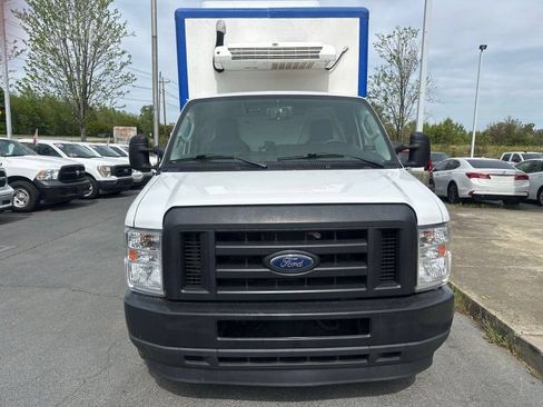 Used 2024 Ford E-350 and Econoline 350 Super Duty w/ Power Windows & Locks Group RWD image 2