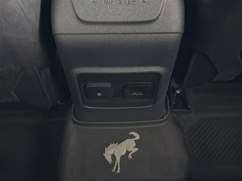 Used 2022 Ford Bronco Badlands w/ Sasquatch Package image 27