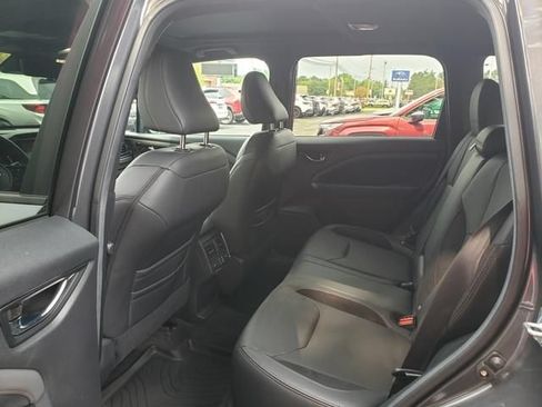 Used 2026 Subaru Forester Touring AWD/4WD image 11