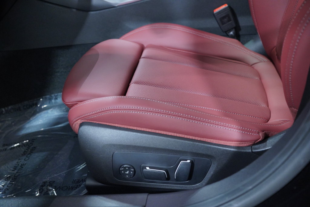 New 2026 BMW M340i w/ Shadowloine Package RWD image 8